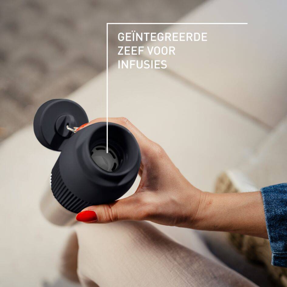 beYou N2193110 drinkfles met draaidop zwart (0,7L)