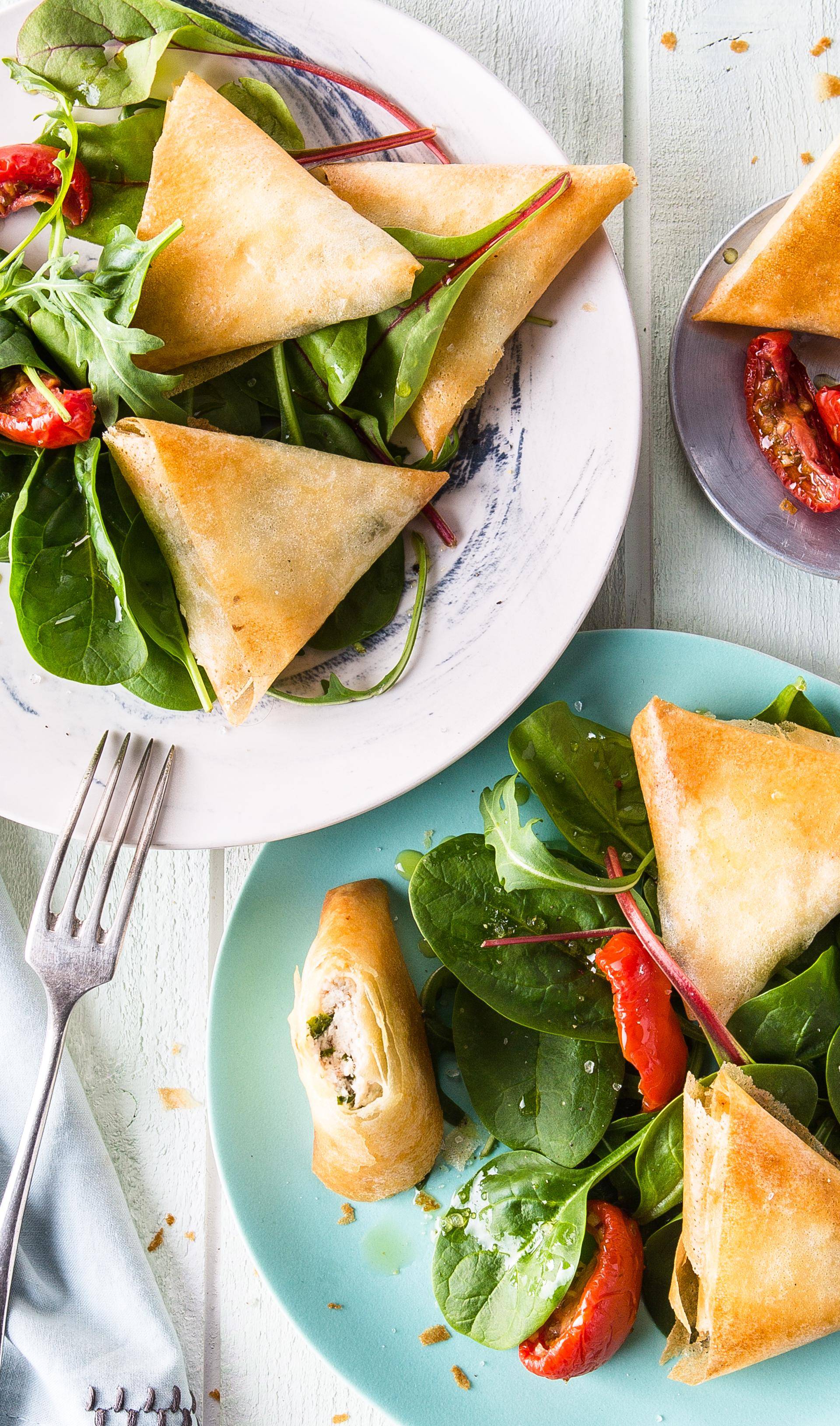 Samosa's met mozzarella en zongedroogde tomaten - Recepten EASY FRY & GRILL 2 in 1 DIGITAL | Tefal