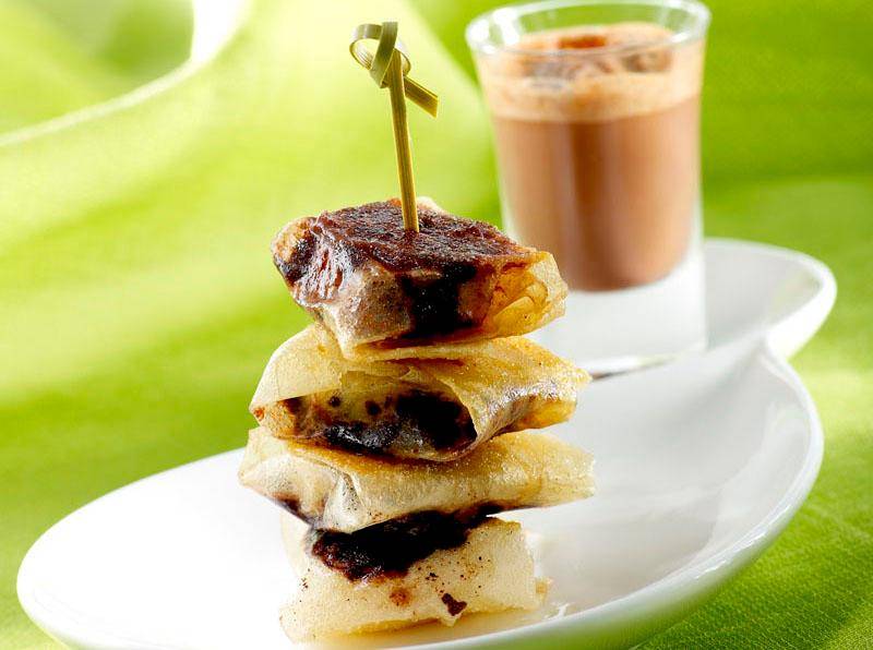 Minipannenkoekjes met stukjes chocolade in de ActiFry - Recepten Actifry Express 1kg | Tefal