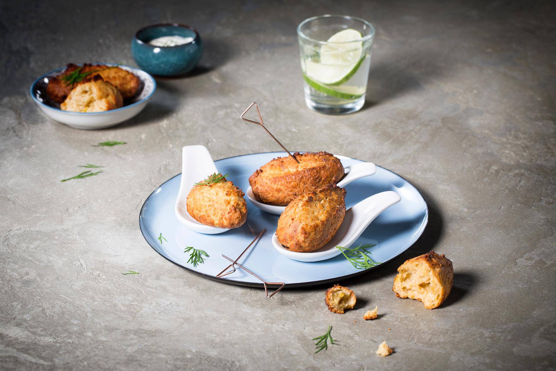 Mini zalm- en dille-donuts - Recepten Actifry Genius XL | Tefal