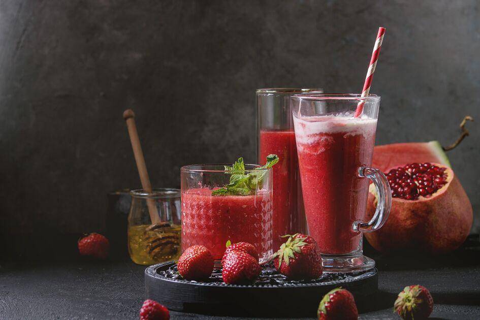 Anti-ageing strawberry pomegranate smoothie - Recepten Blend up | Tefal