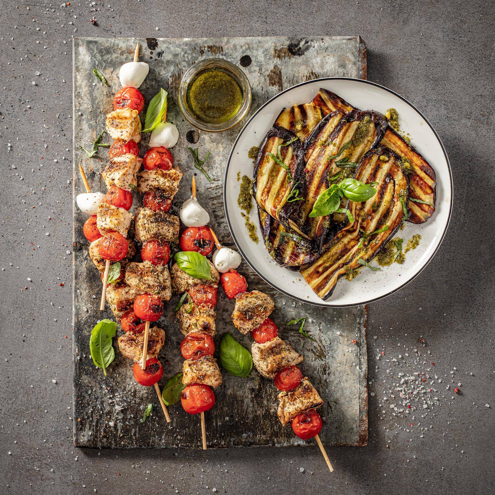 Caprese kipspiesjes met gegrilde aubergines - Recepten OptiGrill 2in1 | Tefal