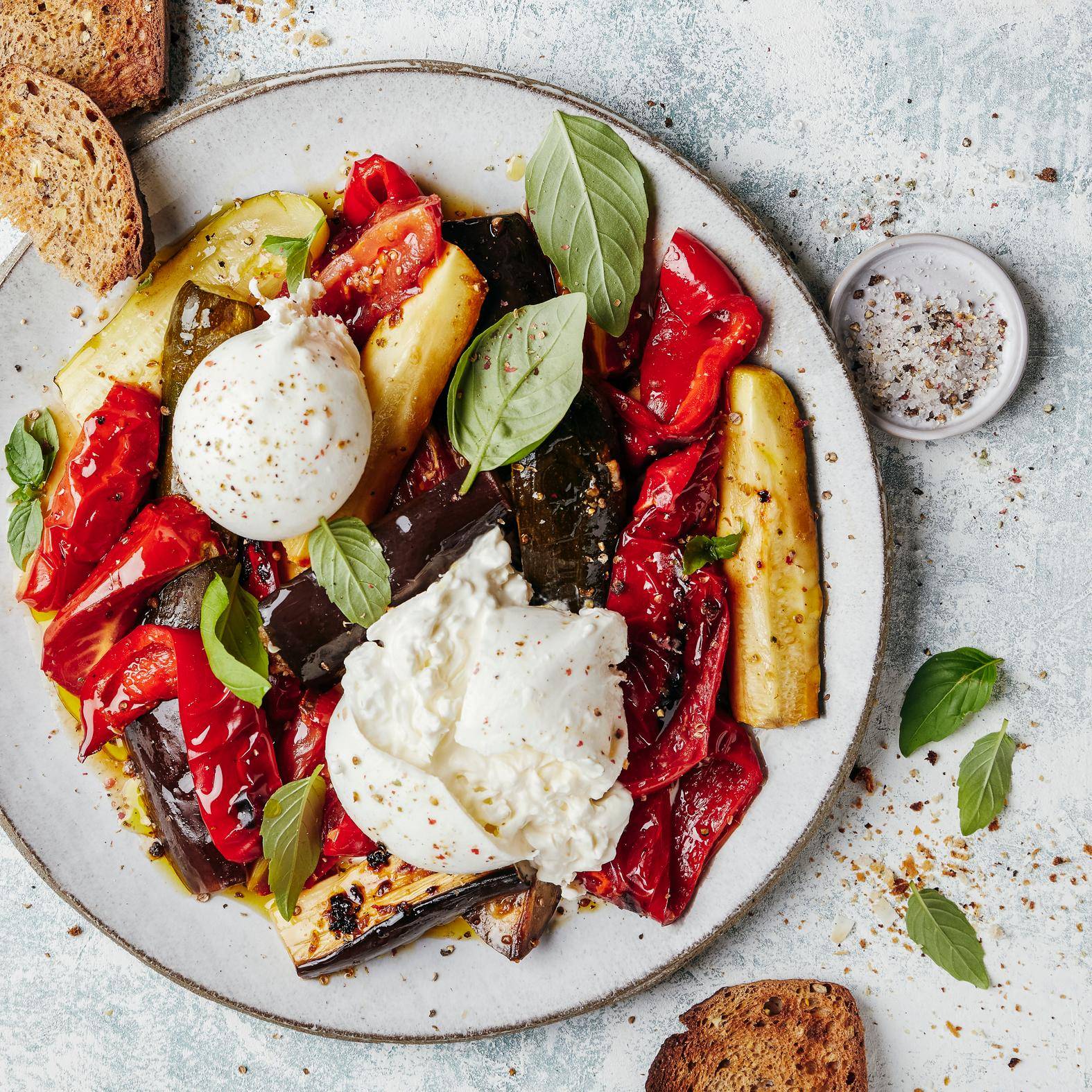Geroosterde zomergroenten met burrata - Recepten OptiGrill 2in1 | Tefal