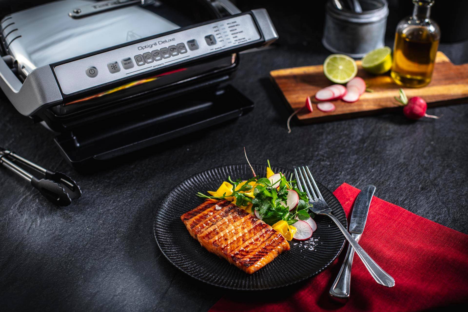 Geglaceerde zalm met wilde salade - Recepten OptiGrill + | Tefal
