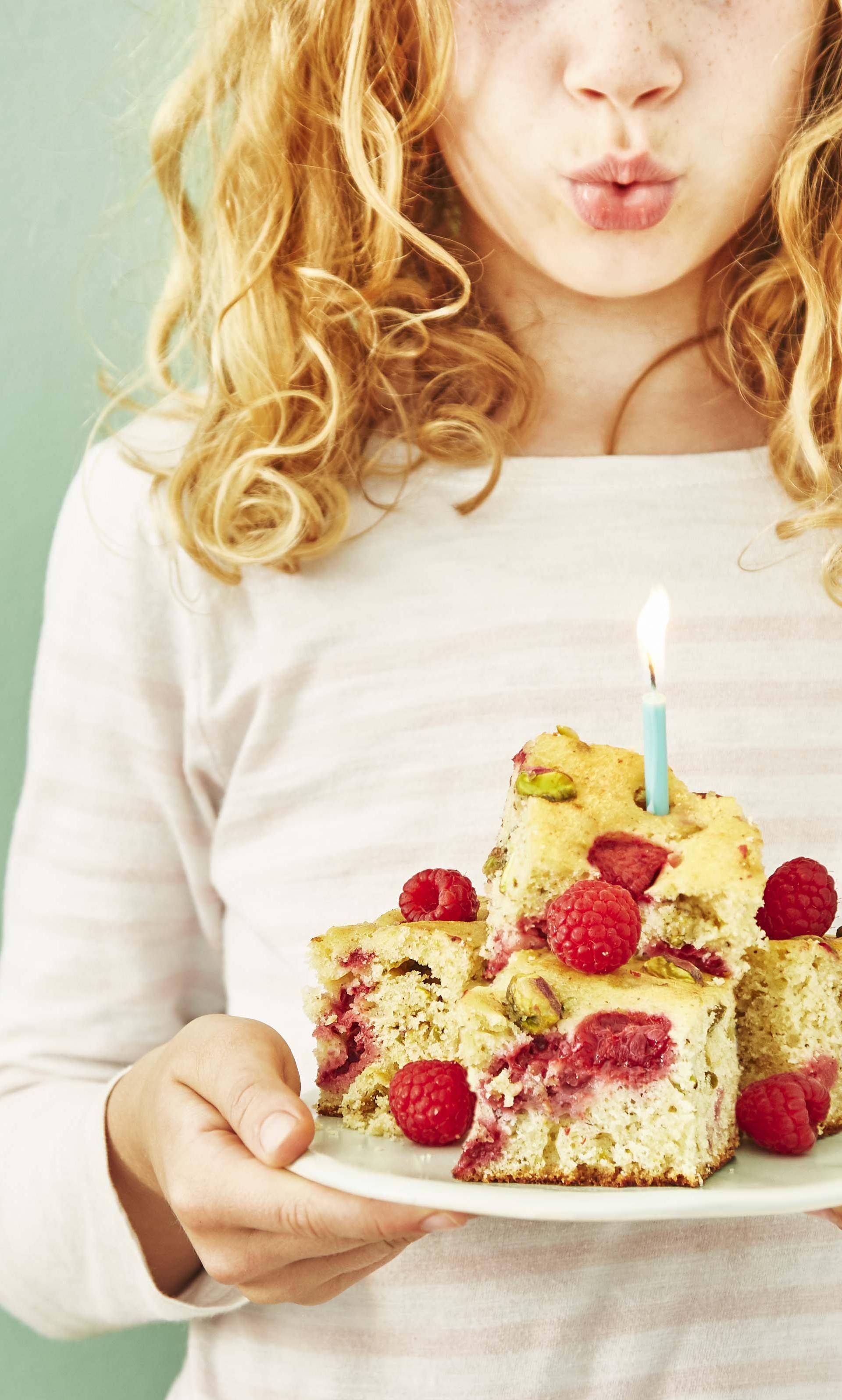 Pistache cake met frambozen - Recepten Easy Fry Mega | Tefal