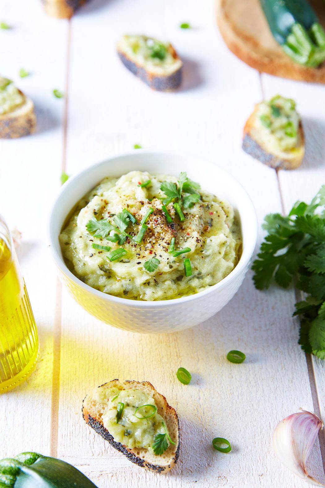 Light courgette dip with coriander - Recepten Blend up | Tefal