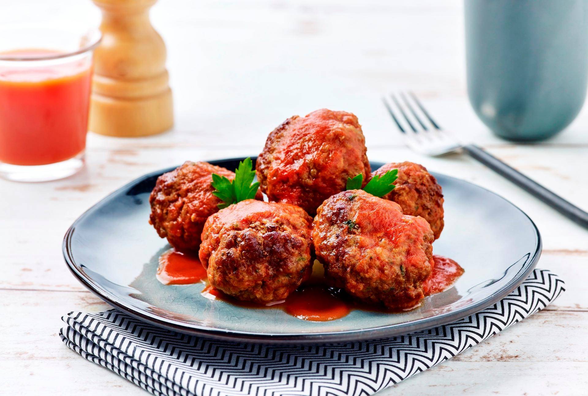 Rundergehaktballetjes in tomatensaus - Recepten Actifry Genius XL | Tefal