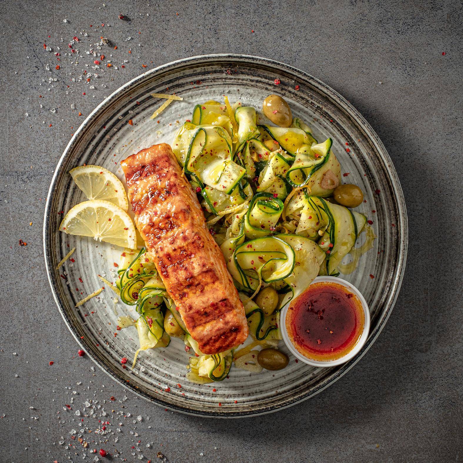 Paprikazalm en gebakken courgettelinten - Recepten OptiGrill 2in1 | Tefal