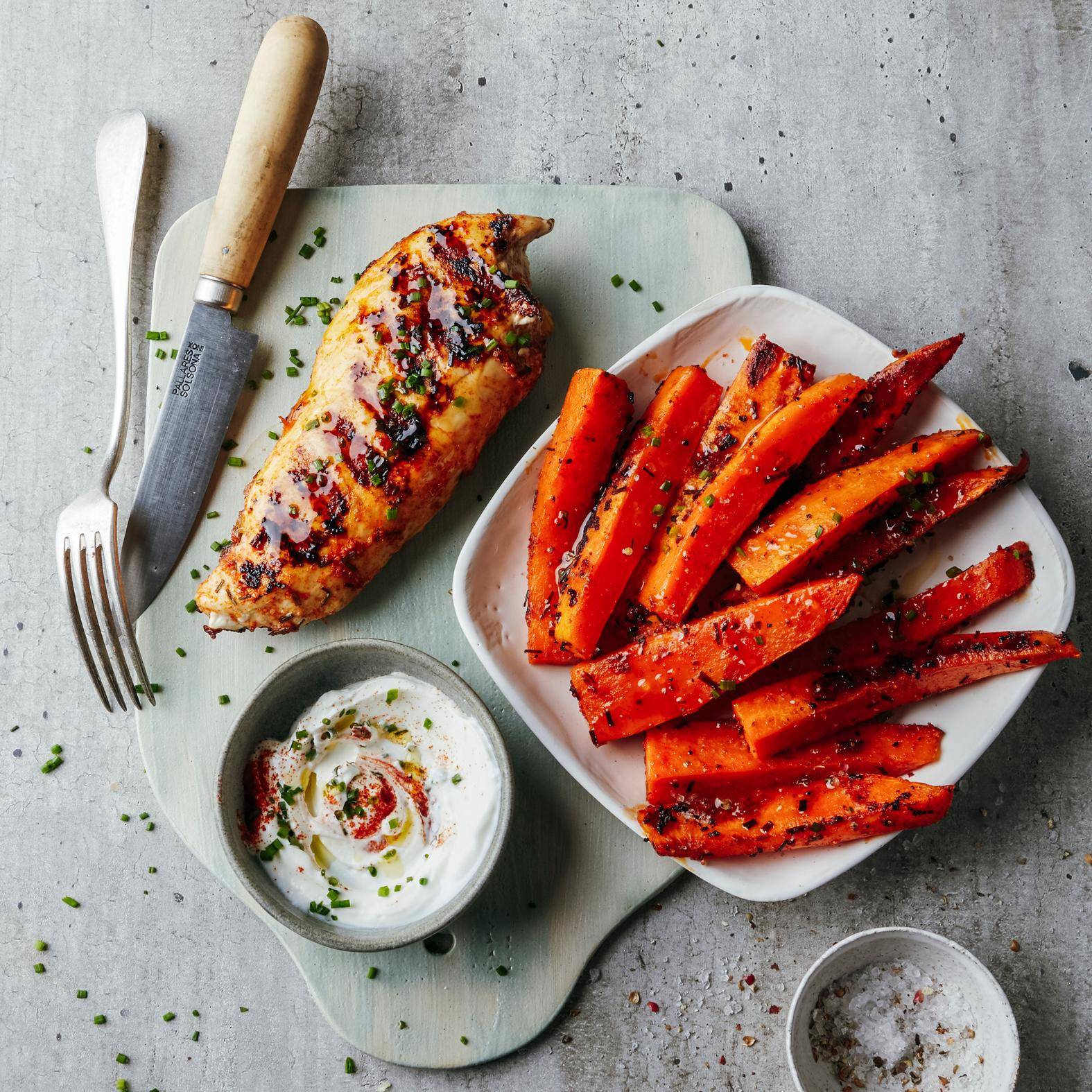 Kippenborst en geroosterde zoete aardappel - Recepten OptiGrill 2in1 | Tefal