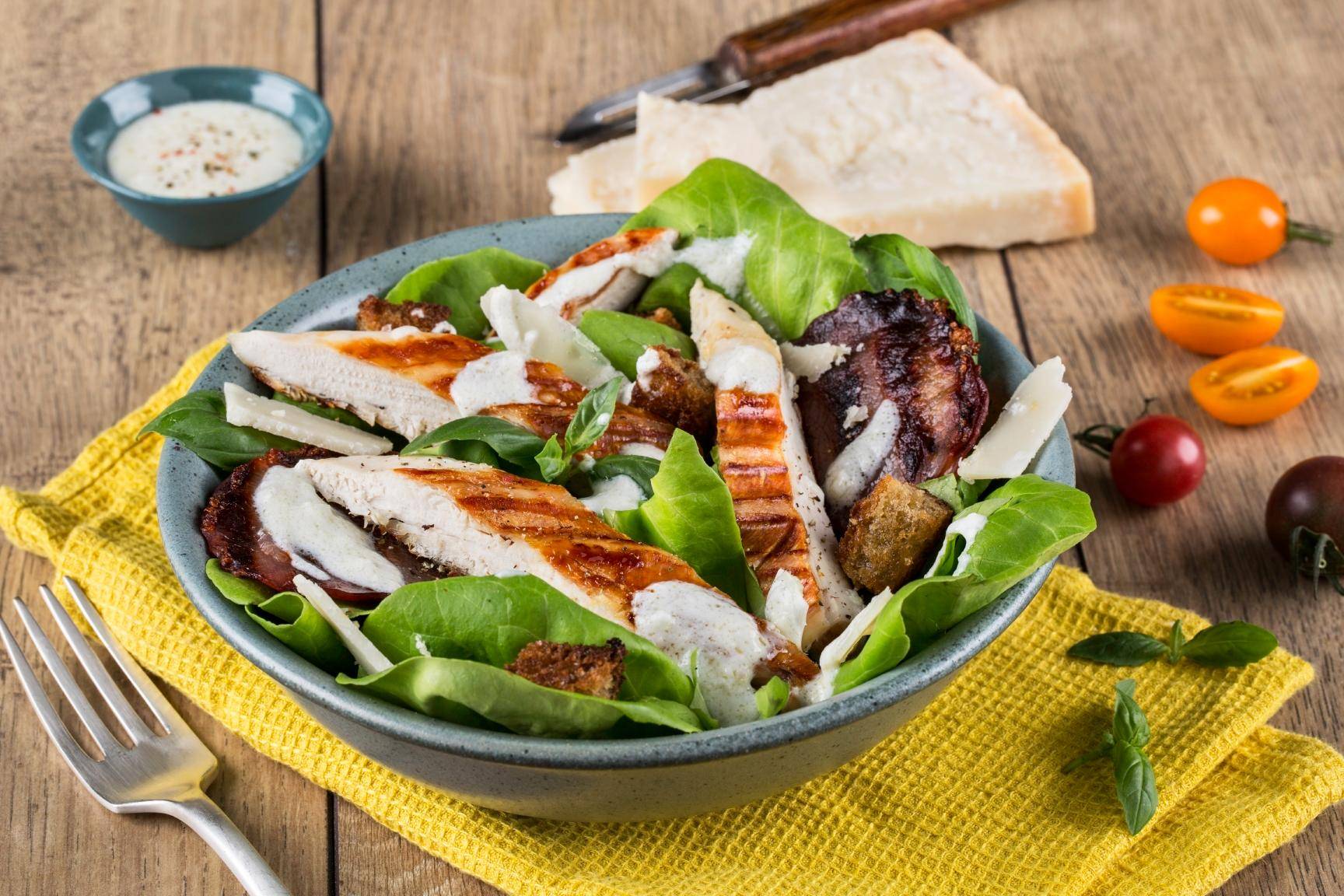 Caesarsalade met gegrilde bacon - Recepten Optigrill Elite | Tefal
