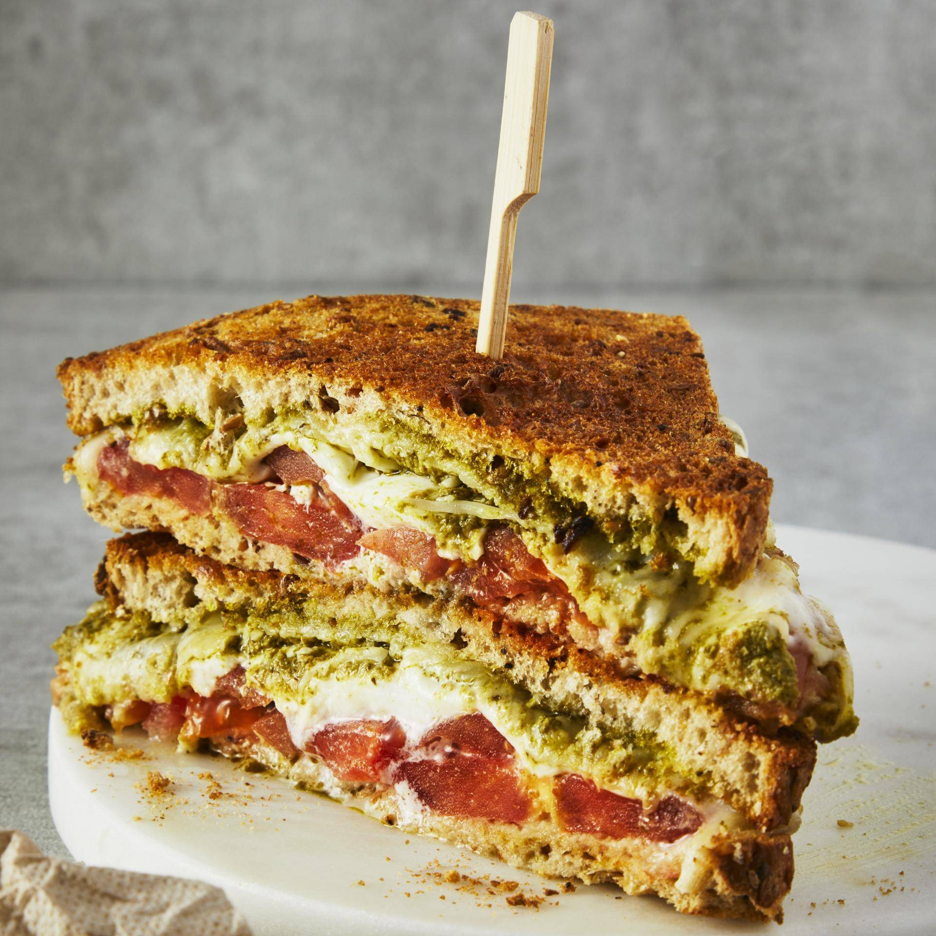 Italiaanse gegrilde tomaat- en mozzarellasandwich - Recepten Crisp&Go 3P | Tefal