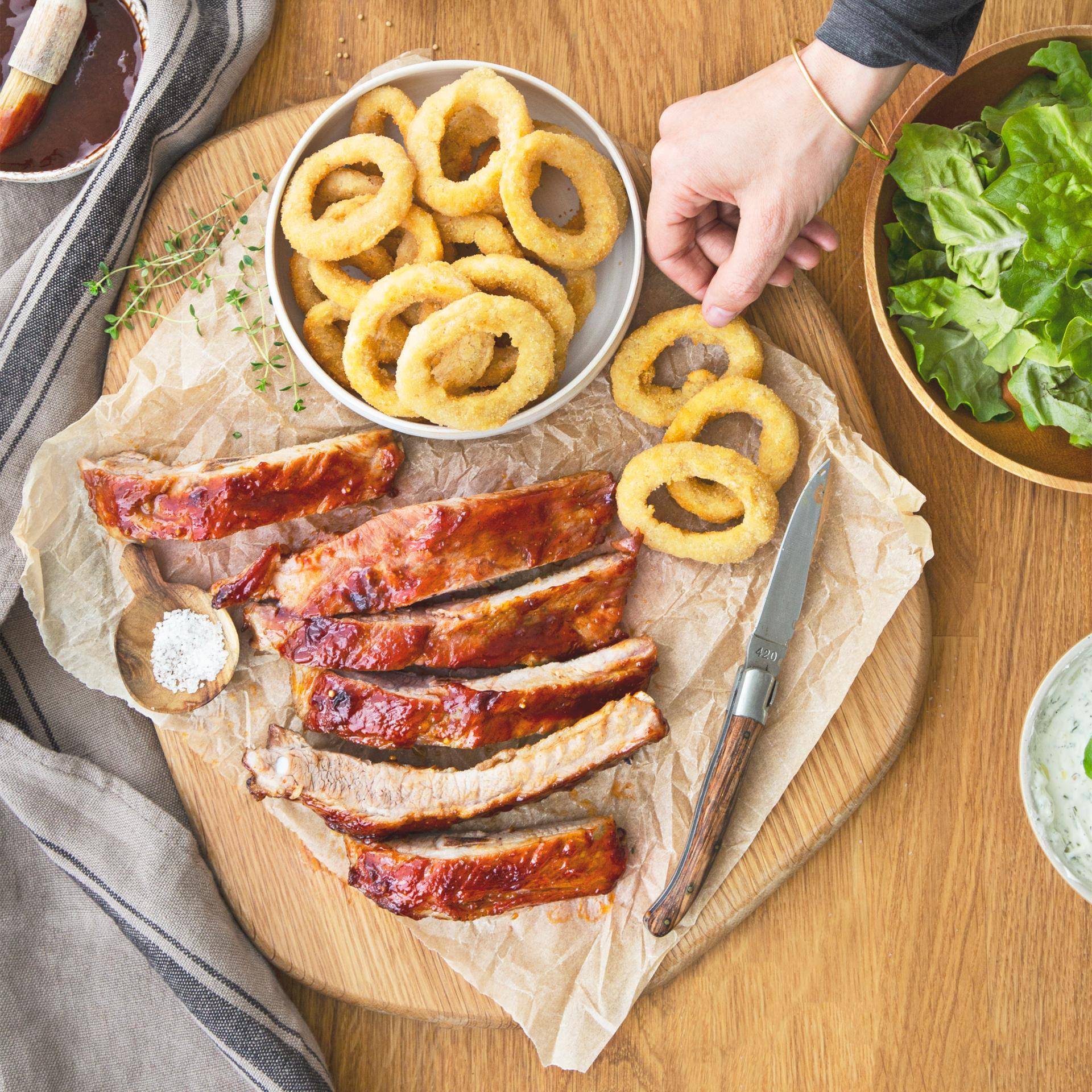 Ribbetjes en uiringen - Recepten Dual EasyFry&Grill | Tefal