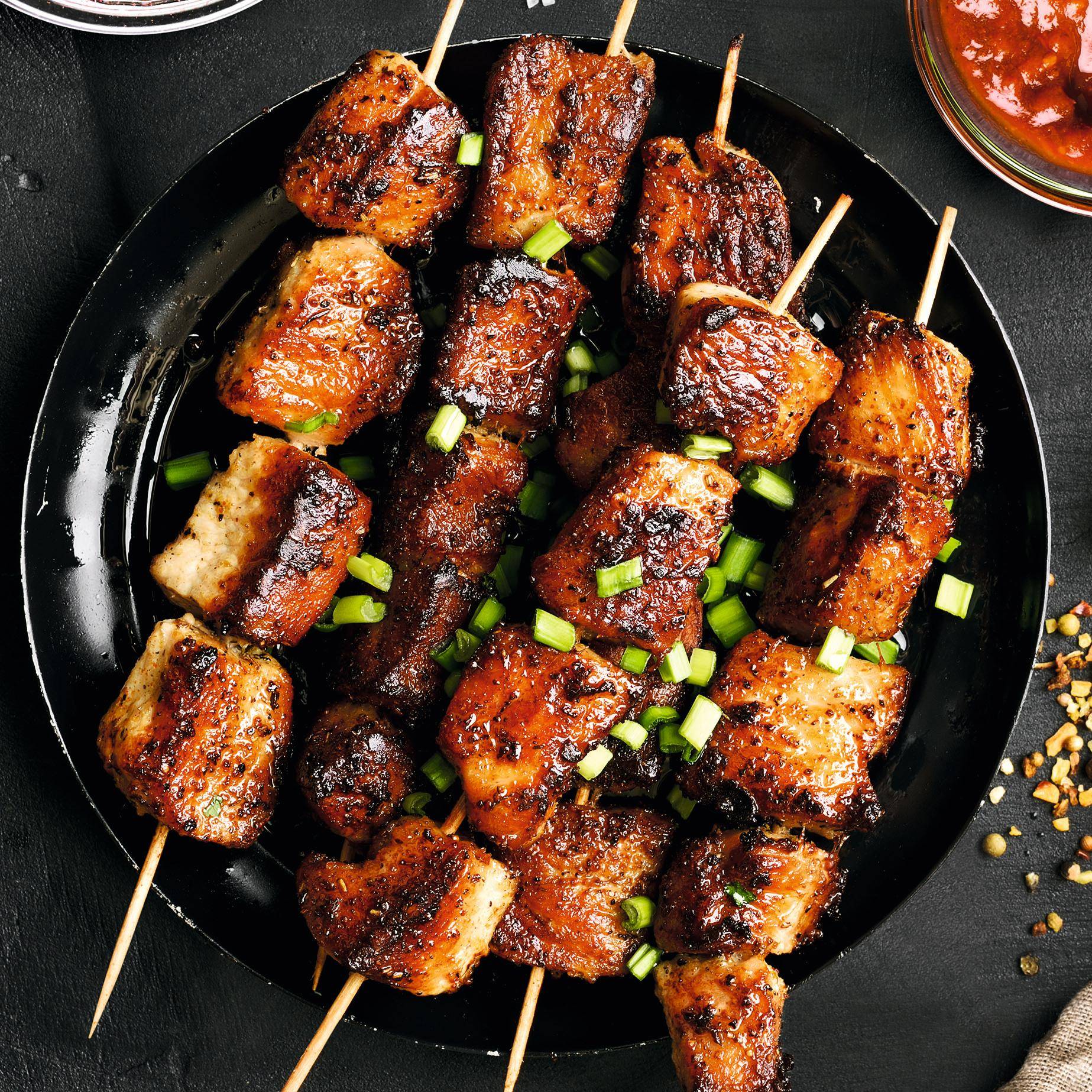 Varkensspiesjes met barbecuesaus - Recepten OptiGrill 2in1 | Tefal