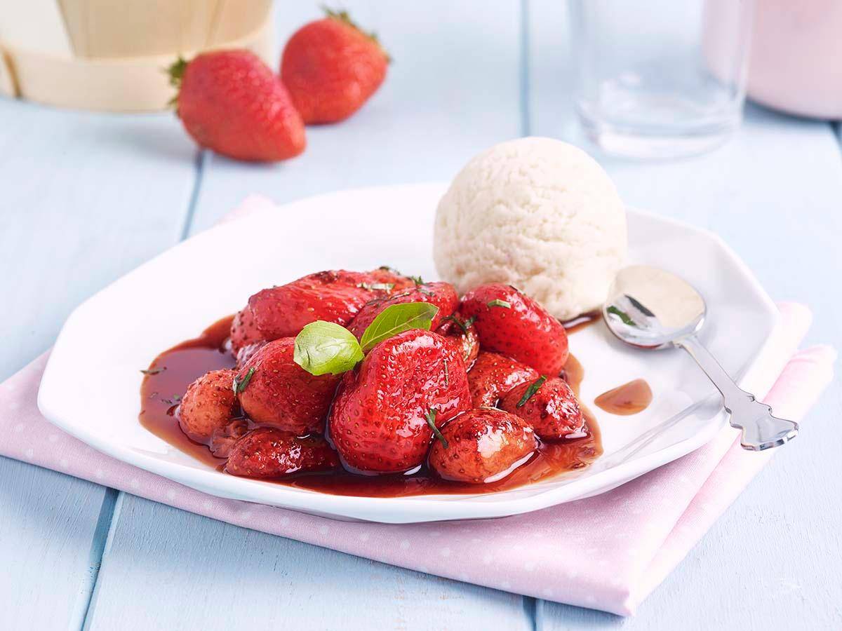 Aardbeien met balsamicoazijn - Recepten Actifry Express 1kg | Tefal