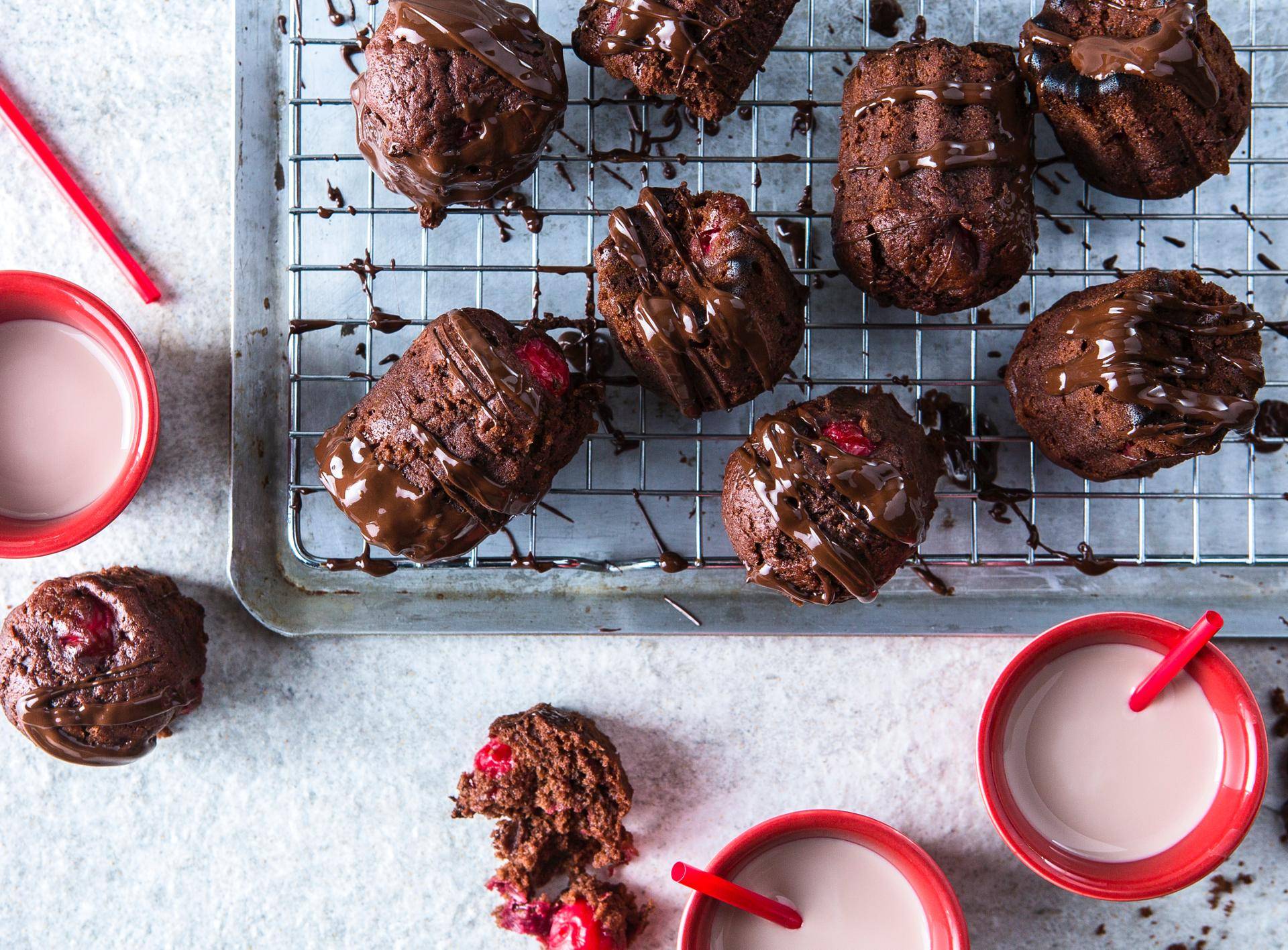 Vegan chocoladebom met kersen - Recepten Cake Factory | Tefal