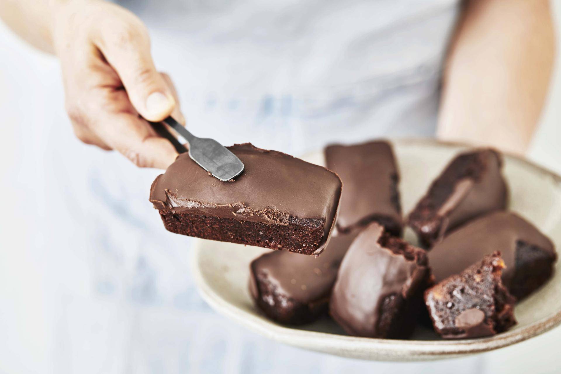 Chocoladecakejes met gedroogde vruchten - Recepten Cake Factory | Tefal