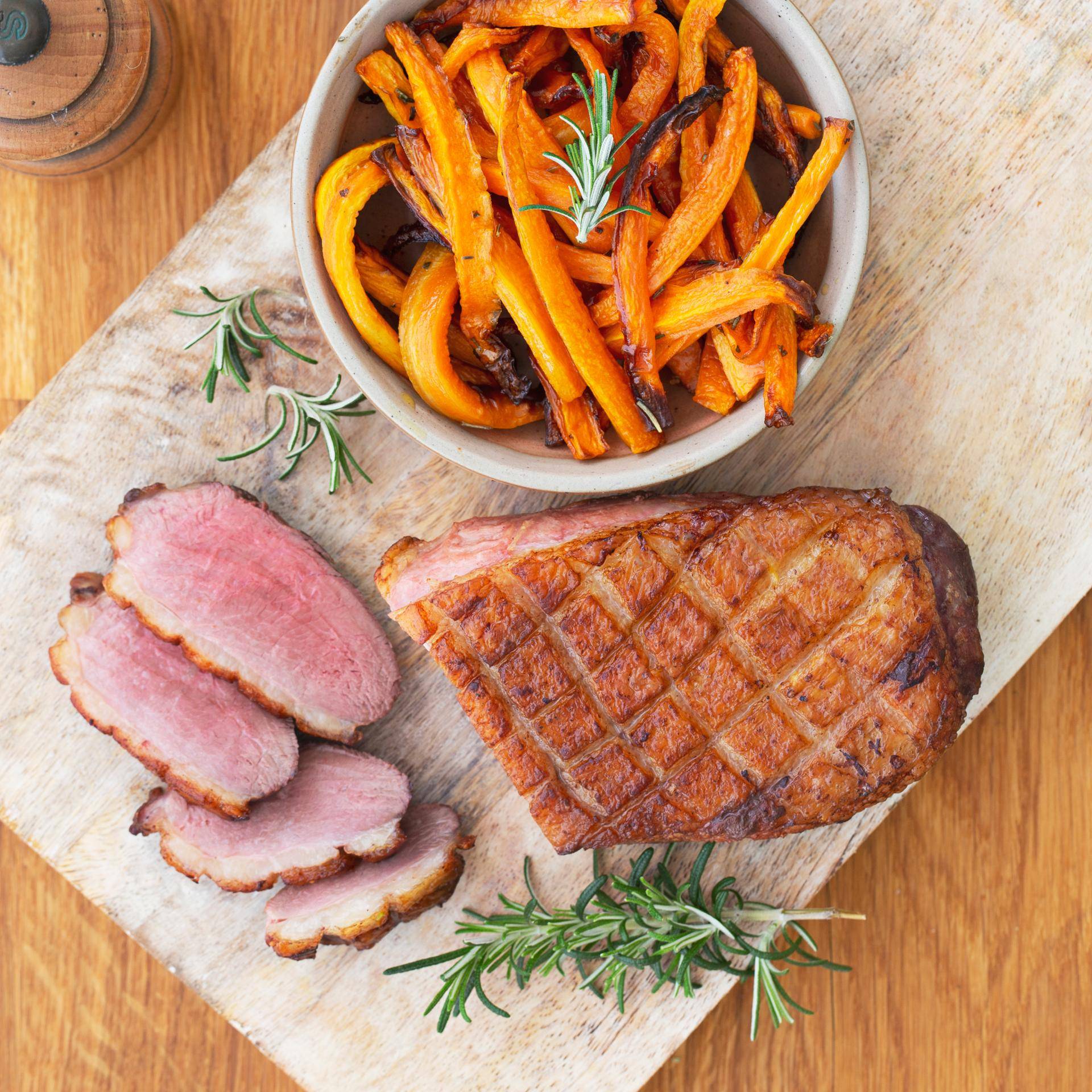 Eendenborst met zoete aardappelfrietjes - Recepten Dual EasyFry&Grill | Tefal