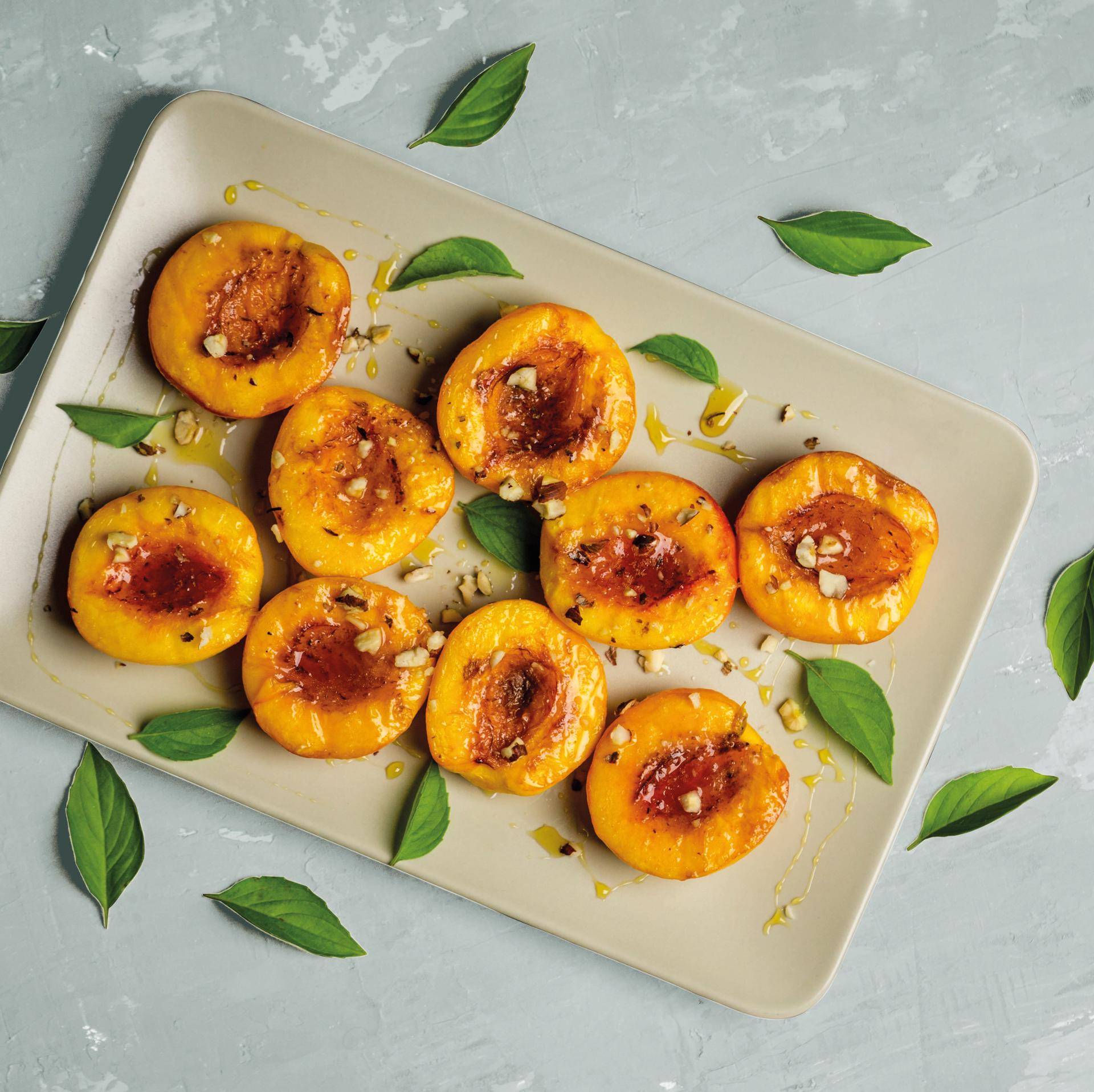 Gegrilde perziken en gekaramelliseerde pecannoten - Recepten Dual EasyFry&Grill | Tefal