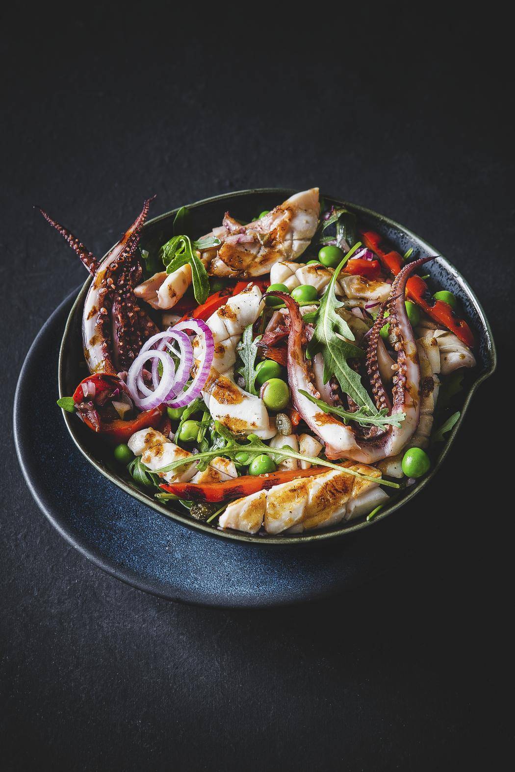 Salade met geroosterde inktvis, citroen en kappertjes - Recepten Optigrill Elite | Tefal