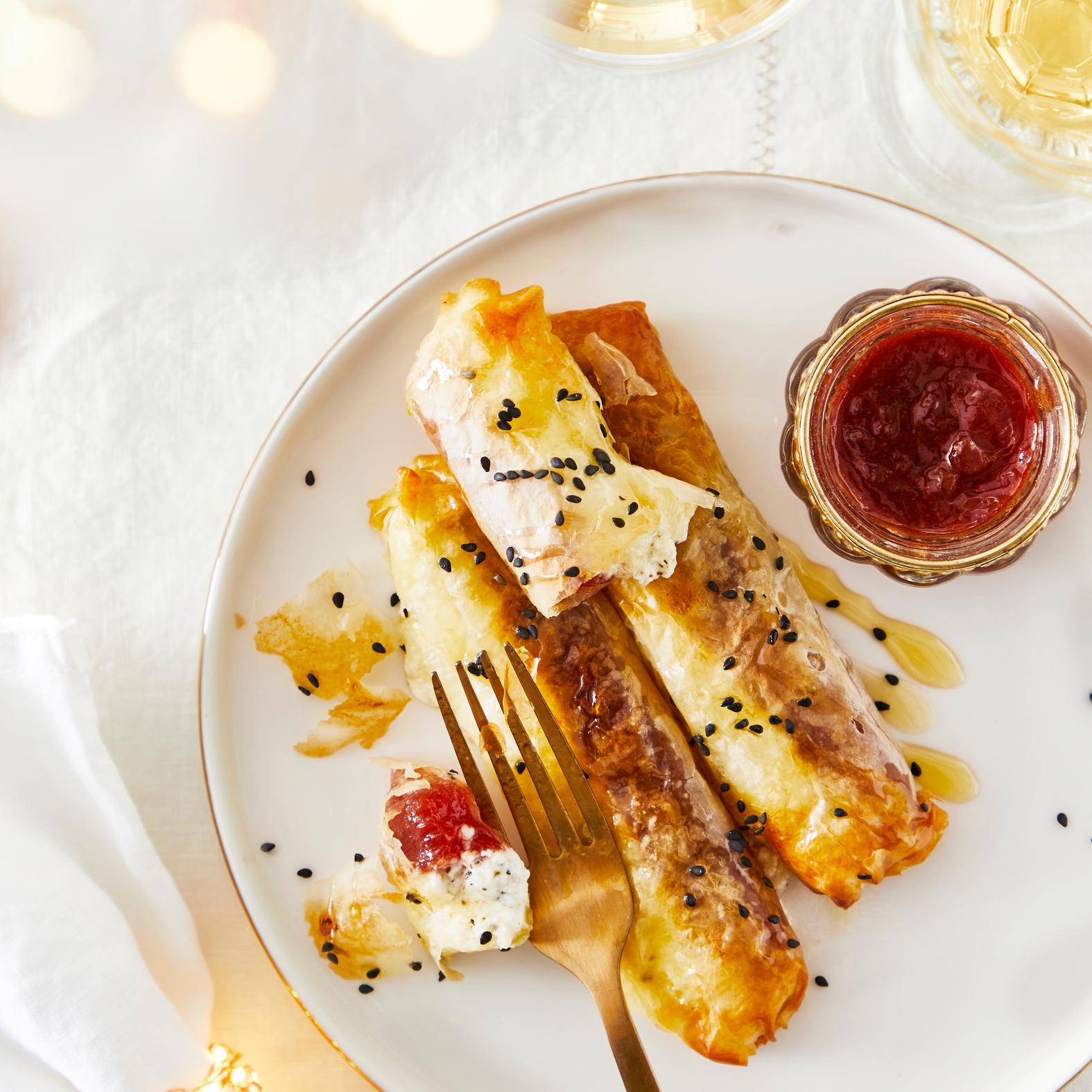 Fetarolletjes met oregano en perenjam - Recepten Dual EasyFry | Tefal