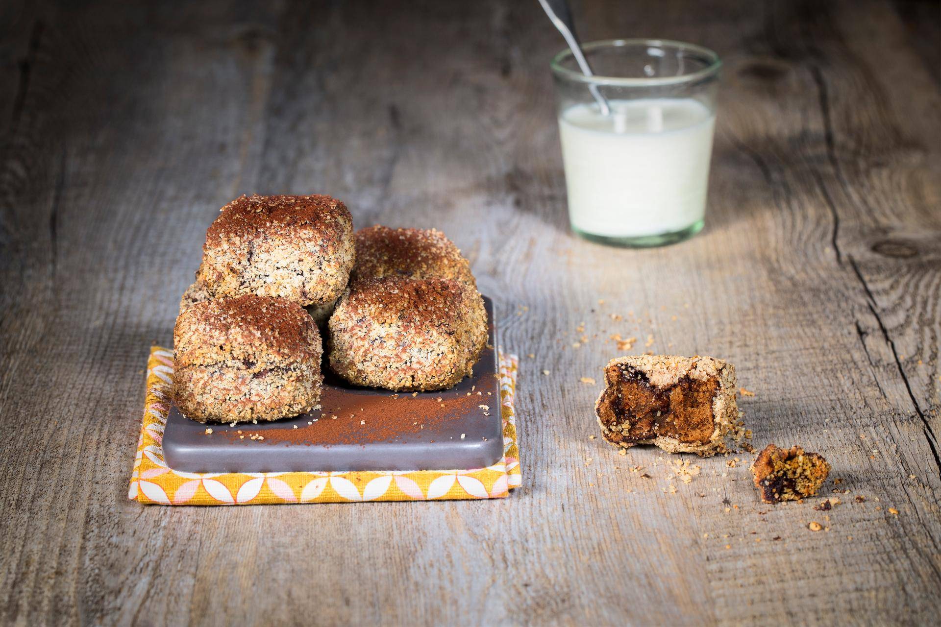 Brownie-nuggets gepaneerd met hazelnoot en cacao - Recepten Actifry Genius | Tefal