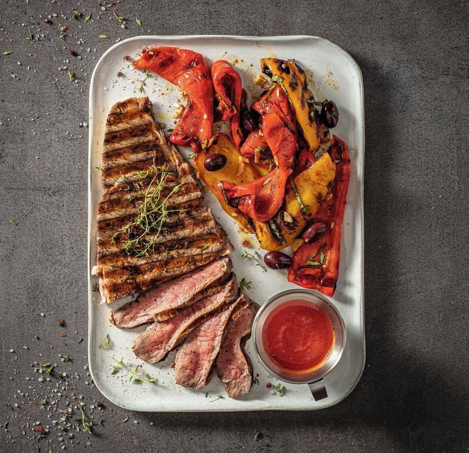 Gegrilde ribbetjes met chilisaus en zoetzure paprika - Recepten OptiGrill 4in1 | Tefal