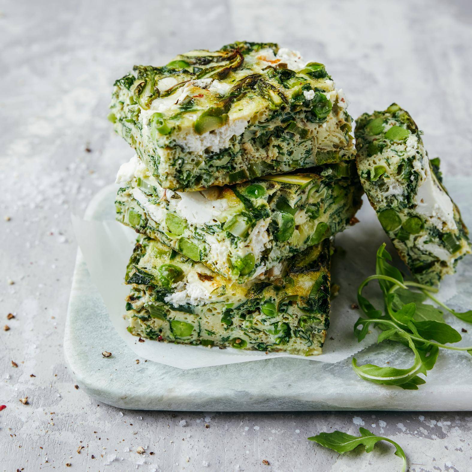 Frittata met lentegroenten en geitenkaas - Recepten OptiGrill 2in1 | Tefal