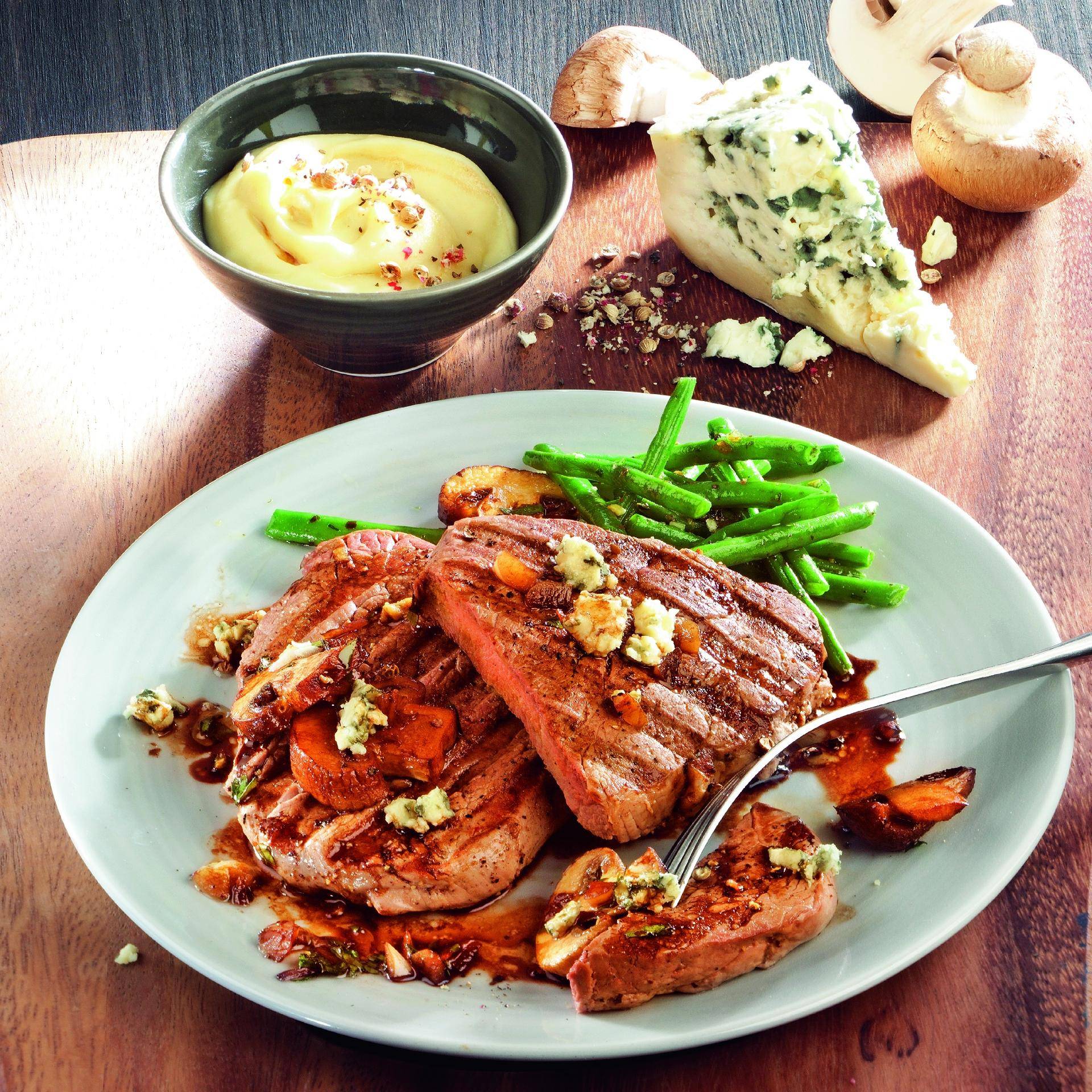Runderfilet met champignons en blauwe kaas - Recepten OptiGrill + | Tefal