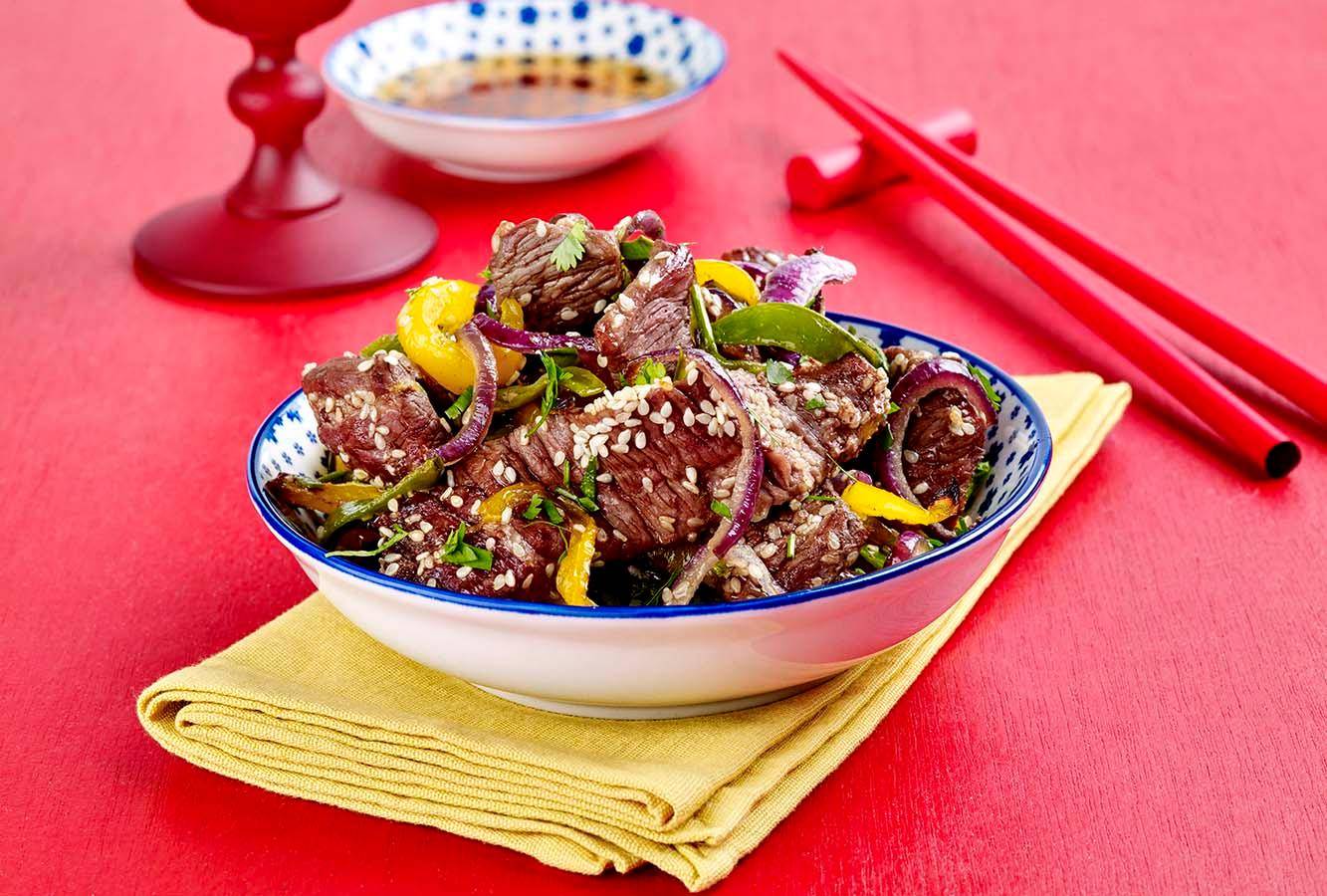 Runderreepjes met taugé, peultjes en oosterse saus - Recepten Actifry Original 1kg | Tefal