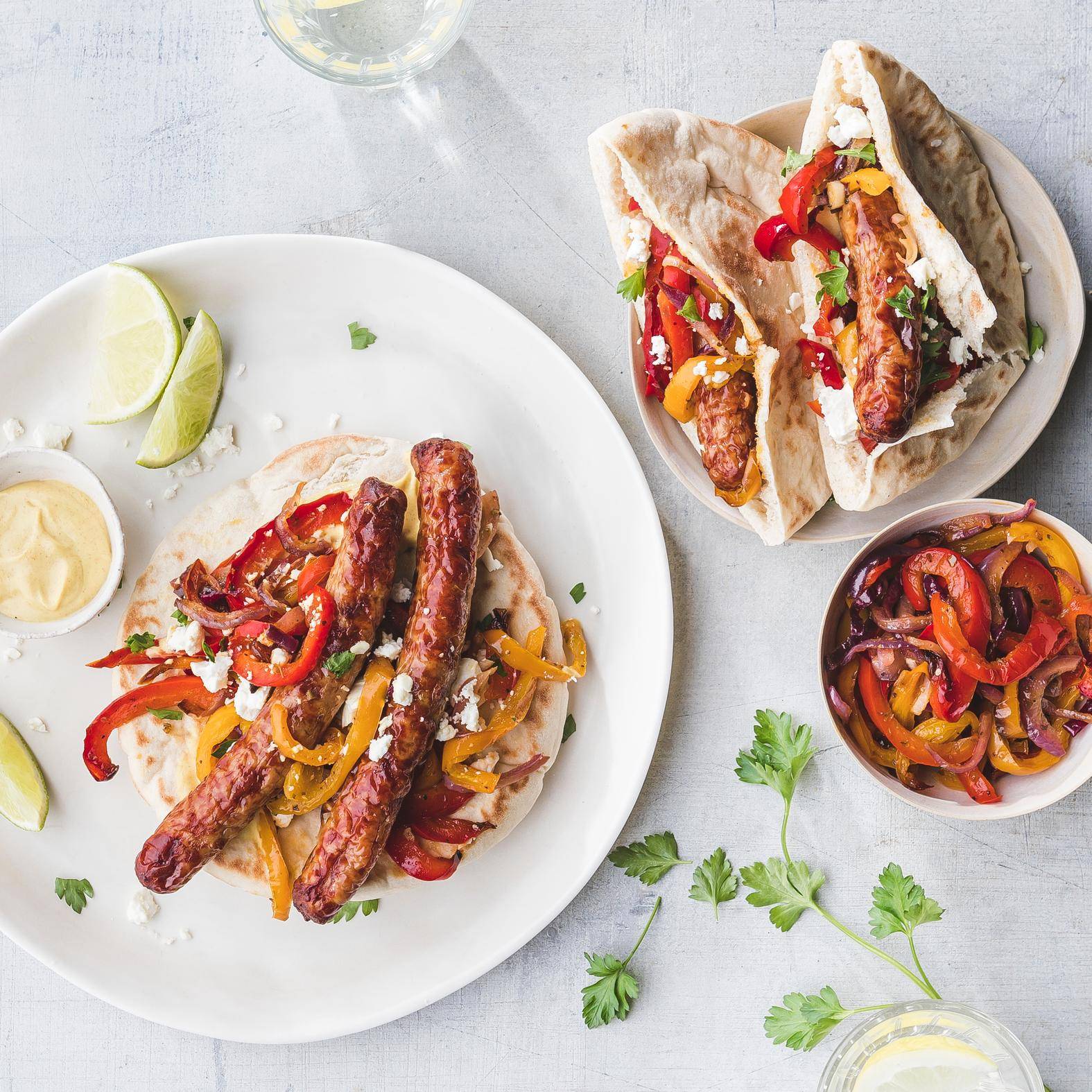 Pita’s met gegrilde worstjes en paprika - Recepten Dual EasyFry&Grill | Tefal