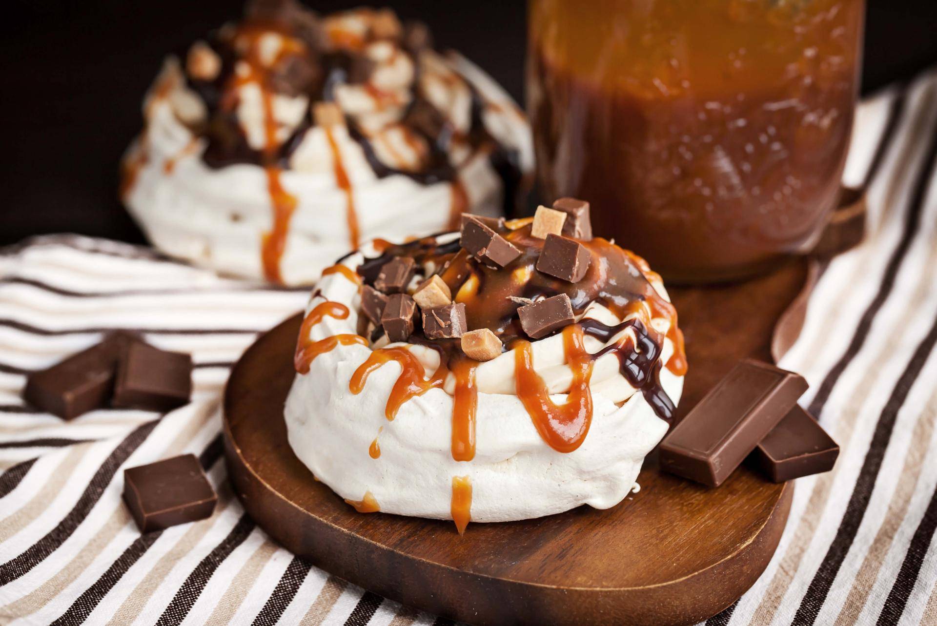 Pavlovataart met chocolade en karamel - Recepten Cake Factory | Tefal