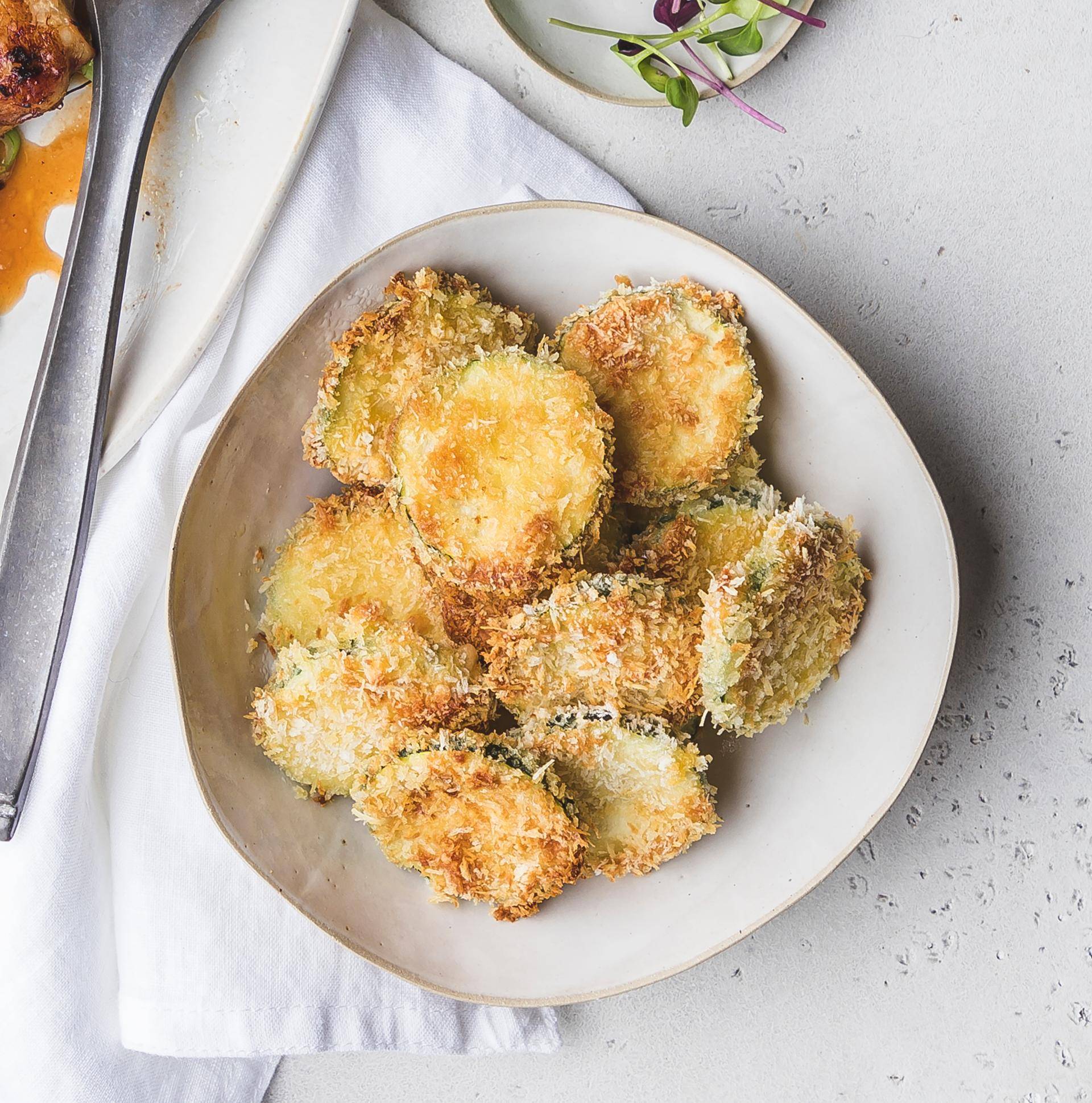 Krokant gepaneerde courgettechips - Recepten Easy Fry XL Surface | Tefal