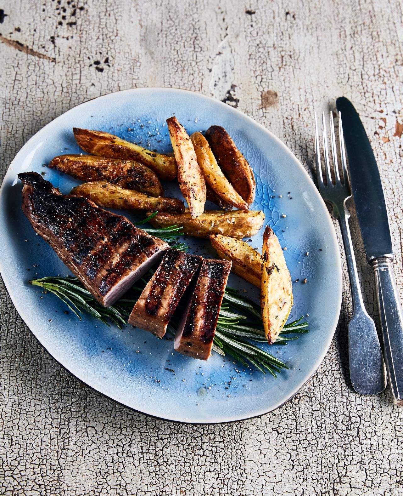 Balsamico-varkensfilet met rozemarijnaardappeltjes - Recepten OptiGrill XL | Tefal